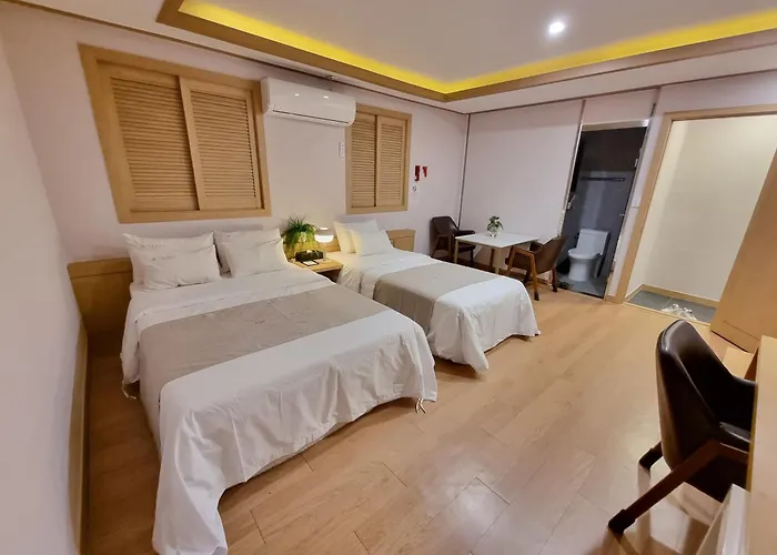 Lex Tourist Hotel
